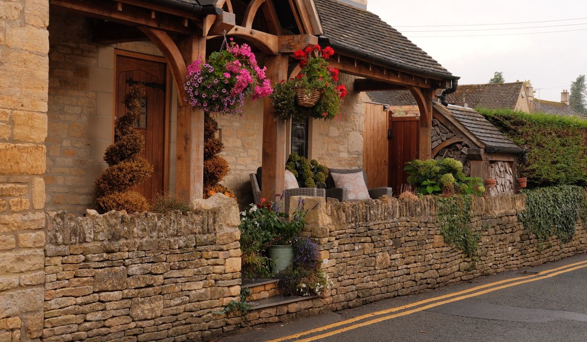 Caring for Historic Brickwork and Lime Mortar